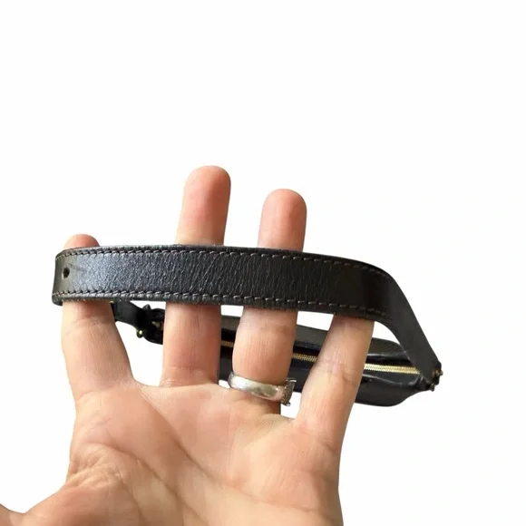 Dooney & Bourke Vintage Cabrio Perforated Polka Dot Leather Hobo Shoulder Bag - Picture 5 of 11